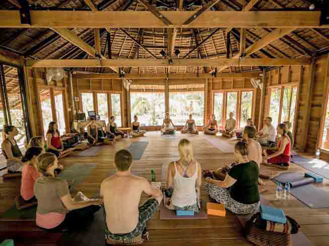 Island Yoga retreat in Thailand
