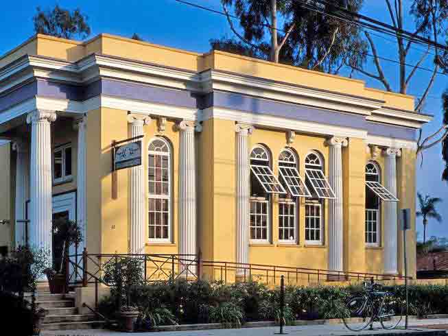 Santa Barbara Yoga Center in the USA