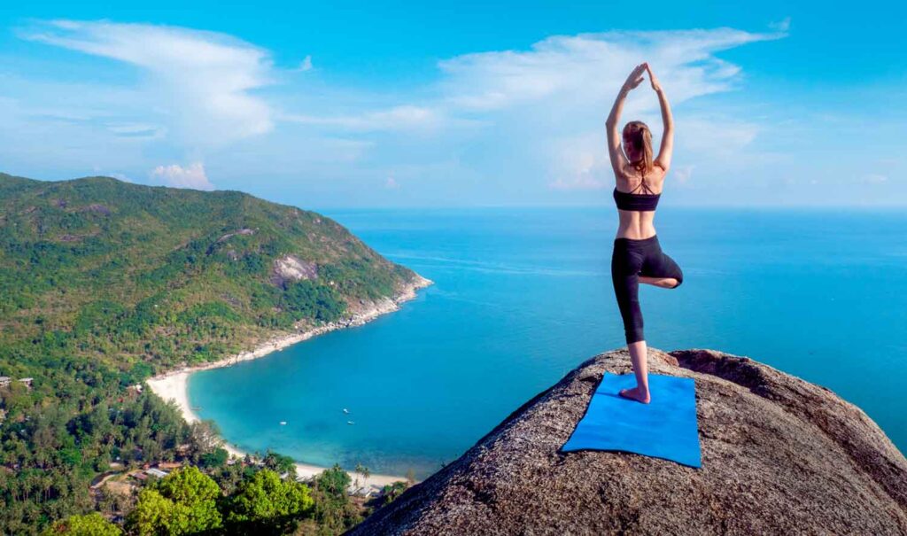 Yoga practice on a hill with a view - tips for new yoga teachers