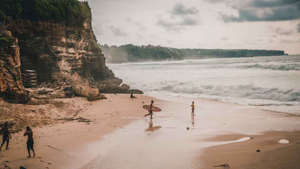 Uluwatu beach in Bali by Anna Palinska