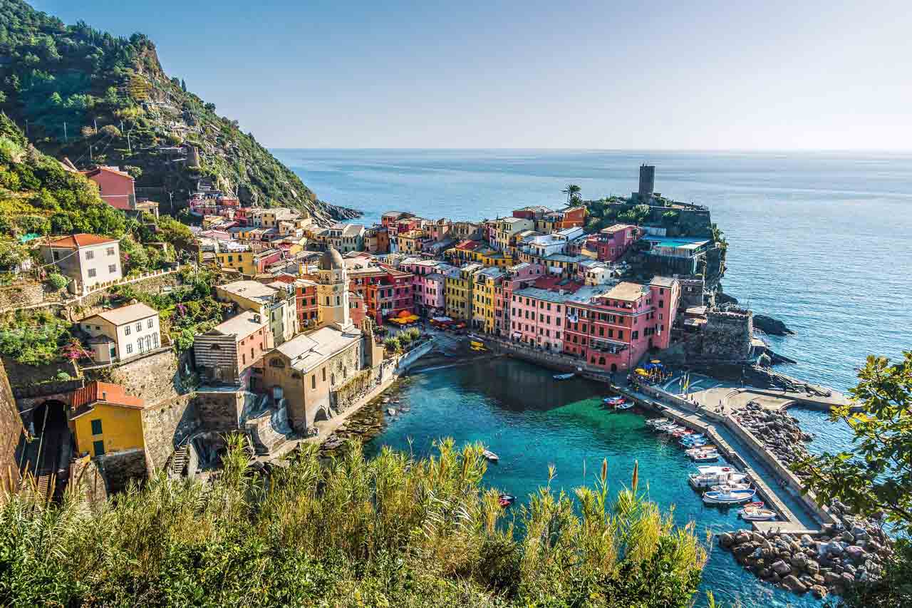 Cinque Terre. Photo by Kookay on pixabay