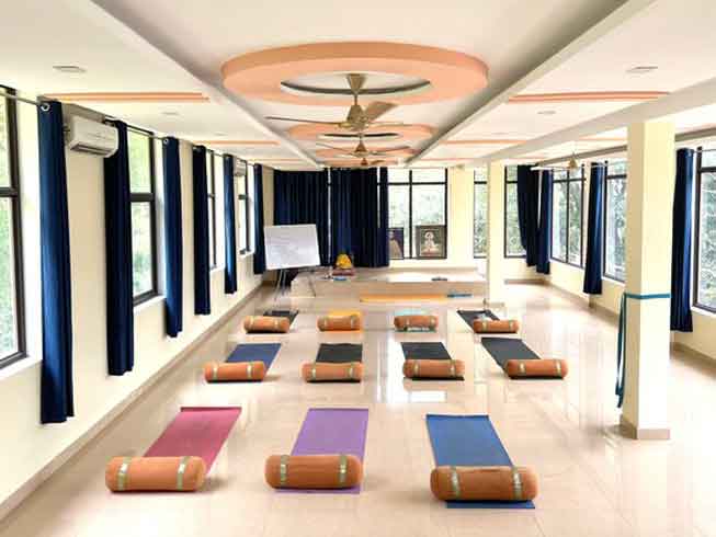 D'Vine Yoga Rishikesh Teacher Training