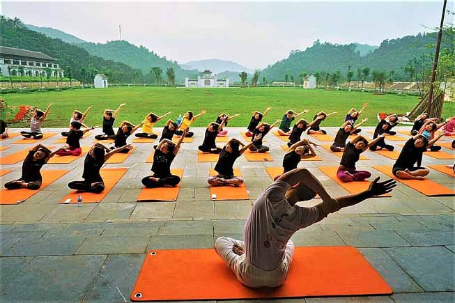 Legacy Yen Tu yoga class Vietnam